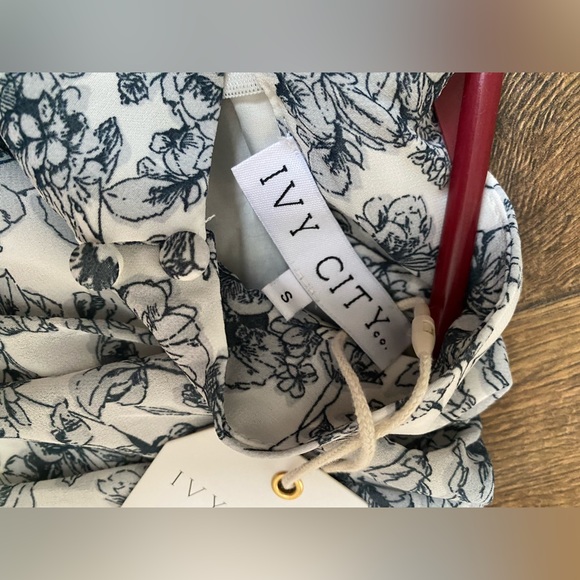 Ivy City Brynley Dress - Picture 5 of 5